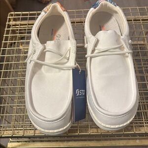 STQ White with floral back